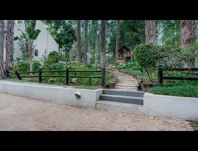 3 BEDROOM TOWNHOUSE FOR SALE IN BRYANSTON